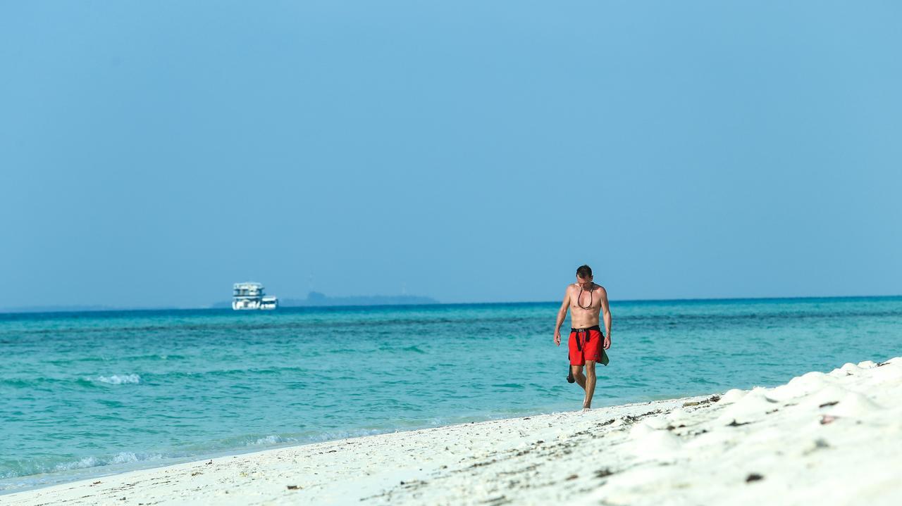 Dhigurah Retreat Beach ภายนอก รูปภาพ