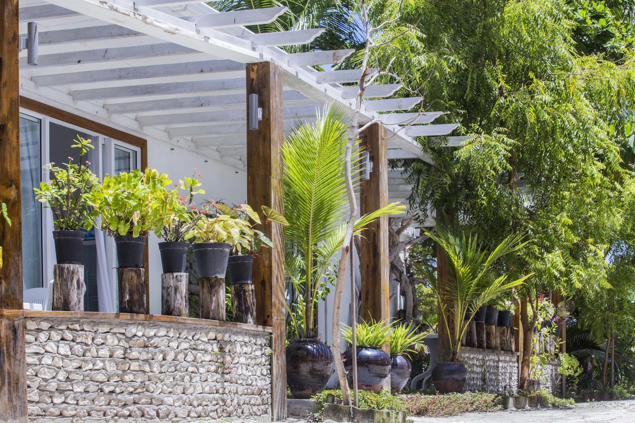 Dhigurah Retreat Beach ภายนอก รูปภาพ