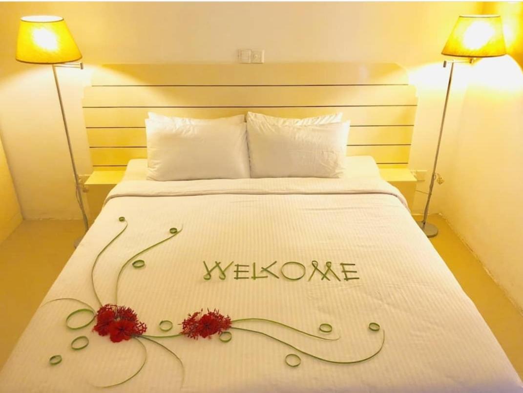 Dhigurah Retreat Beach ภายนอก รูปภาพ